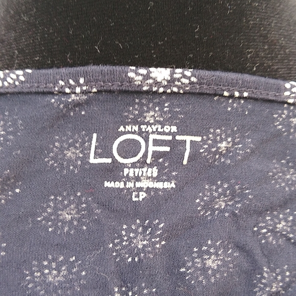 LOFT Navy Blue and Cream tank top Size LP - Picture 7 of 11